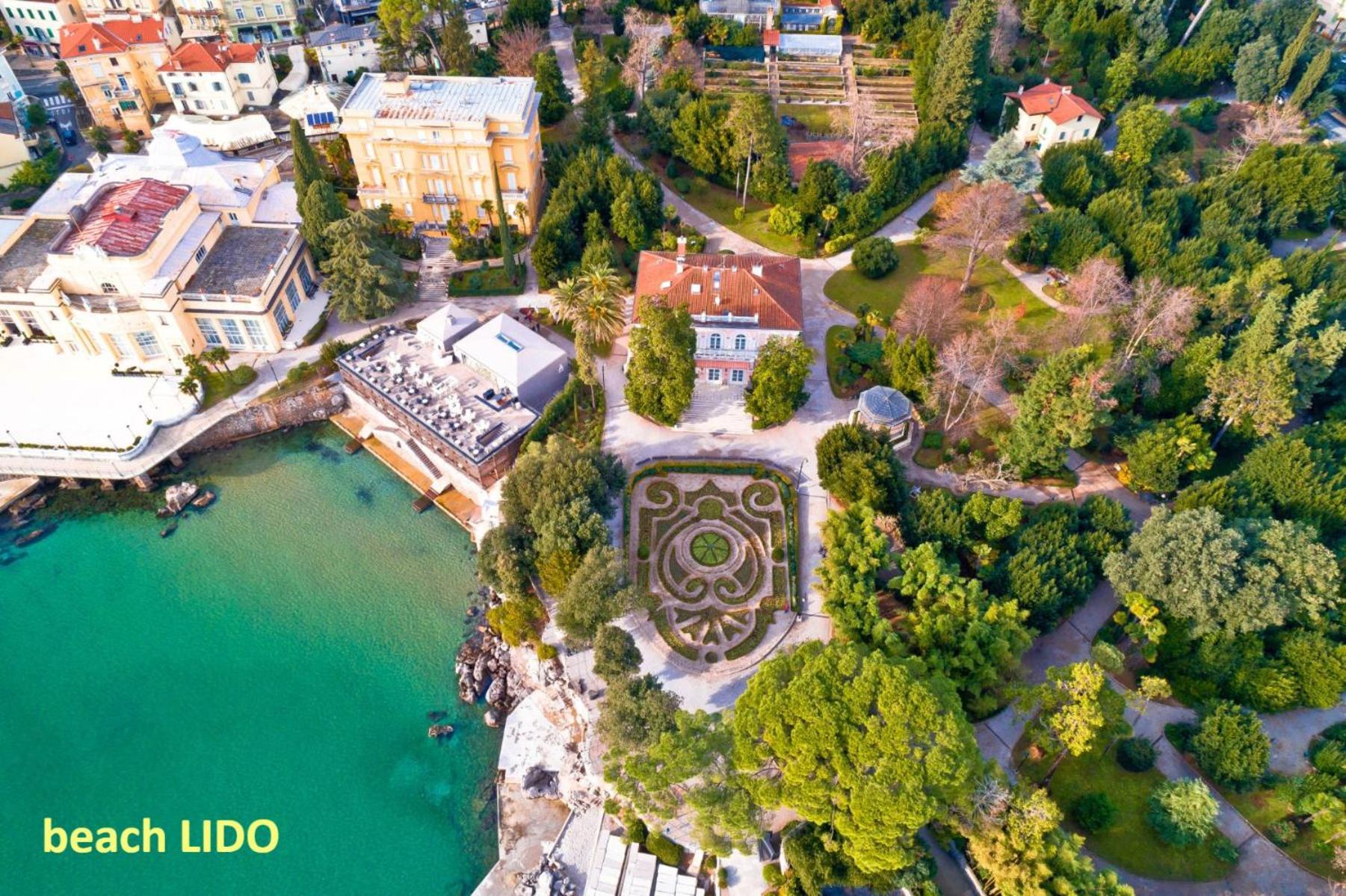 Milena Apartment Opatija Volosko Eksteriør billede